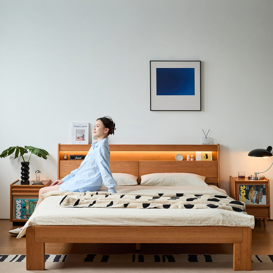 Scandinavian cherry wood bed accompany light size charts.